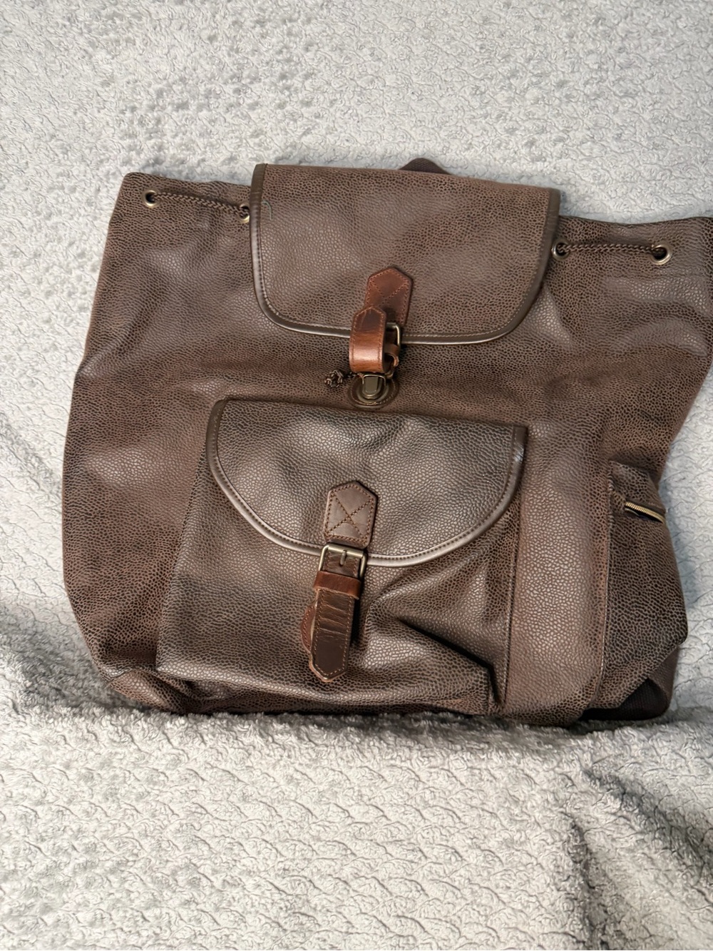 GH Bass Co. Men's Brown Leather Backpack - Classic Everyday Carry